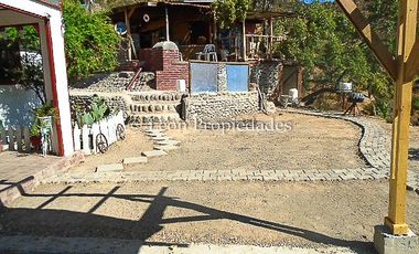 Leon Propiedades vende parcela de 9700m2 con casa en sector Miraflores, Curacaví.