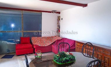 Leon Propiedades vende parcela de 9700m2 con casa en sector Miraflores, Curacaví.