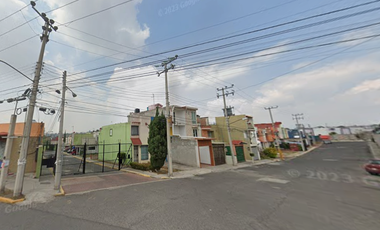 CASA DE RECUPERACIÓN BANCARIA EN CALLE LAGO ZURICH, COL. LOS CANTAROS, NICOLAS ROMERO, EDO. MEX. ¡NO SE ACEPTAN CRÉDITOS!