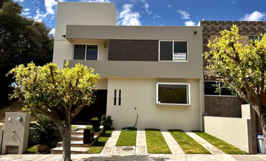 Casa en Venta en Fracc. Arbolada Coto 2