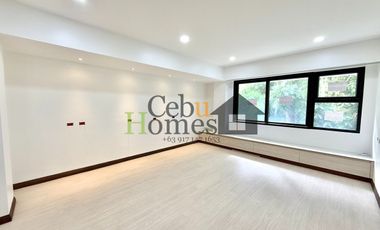 Modern Elegance: Newly Constructed 10-Bedroom Home for Sale in Maria Luisa Estate Park