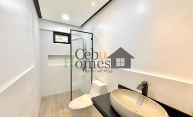 Modern Elegance: Newly Constructed 10-Bedroom Home for Sale in Maria Luisa Estate Park
