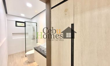 Modern Elegance: Newly Constructed 10-Bedroom Home for Sale in Maria Luisa Estate Park