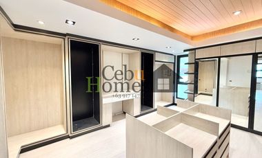 Modern Elegance: Newly Constructed 10-Bedroom Home for Sale in Maria Luisa Estate Park