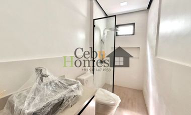 Modern Elegance: Newly Constructed 10-Bedroom Home for Sale in Maria Luisa Estate Park