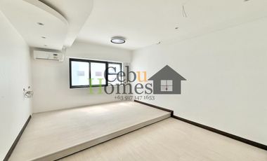Modern Elegance: Newly Constructed 10-Bedroom Home for Sale in Maria Luisa Estate Park