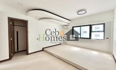 Modern Elegance: Newly Constructed 10-Bedroom Home for Sale in Maria Luisa Estate Park