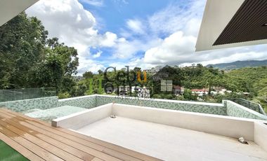 Modern Elegance: Newly Constructed 10-Bedroom Home for Sale in Maria Luisa Estate Park