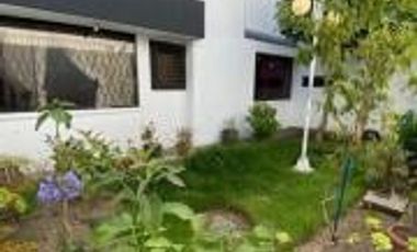 CASA DE VENTA EN PONCEANO ALTO QUITO