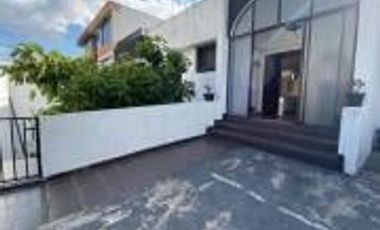 CASA DE VENTA EN PONCEANO ALTO QUITO