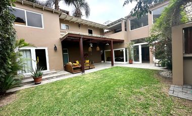 Venta de Hermosa Casa en Urbanización Los Alamos, cerca de UPC, Esan, Surco