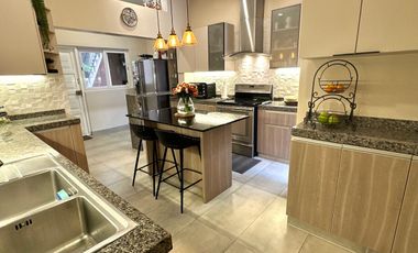 Venta de Hermosa Casa en Urbanización Los Alamos, cerca de UPC, Esan, Surco