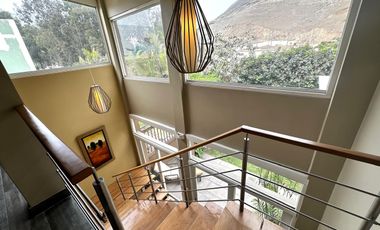 Venta de Hermosa Casa en Urbanización Los Alamos, cerca de UPC, Esan, Surco