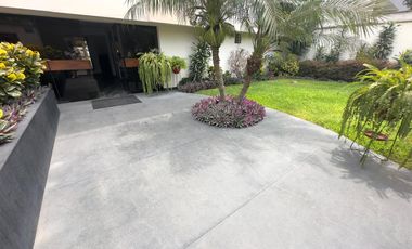 Venta de penthouse duplex frente a alameda en Chacarilla, Surco