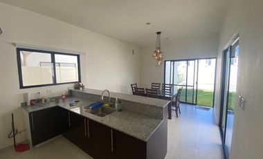 CASA DE 3 RECÁMARAS EN PRIVADA, CONKAL, MÉRIDA