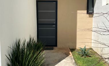 CASA DE 3 RECÁMARAS EN PRIVADA, CONKAL, MÉRIDA