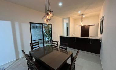CASA DE 3 RECÁMARAS EN PRIVADA, CONKAL, MÉRIDA