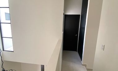 CASA DE 3 RECÁMARAS EN PRIVADA, CONKAL, MÉRIDA