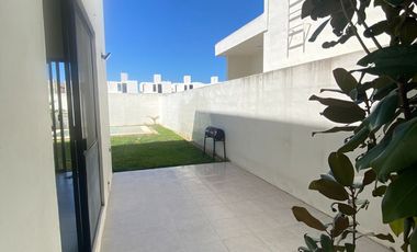 CASA DE 3 RECÁMARAS EN PRIVADA, CONKAL, MÉRIDA