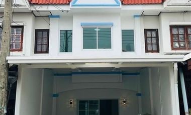 2-storey townhouse, 16 sq m, Uthong Place Village, Project 2, Soi Phianon, Lam Luk Ka Road, Pracha Uthit Road, Khu Khot Subdistrict, Lam Luk Ka, Pathu