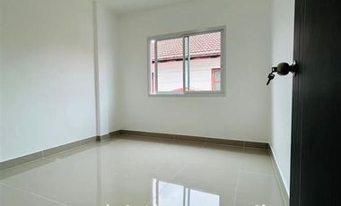2-storey townhouse, 16 sq m, Uthong Place Village, Project 2, Soi Phianon, Lam Luk Ka Road, Pracha Uthit Road, Khu Khot Subdistrict, Lam Luk Ka, Pathu