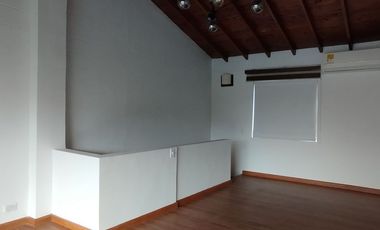47498 Casa en VENTA en la Loma San Julian, Poblado, Medellin