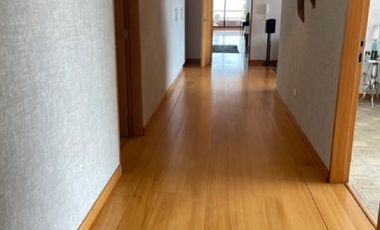 Arriendo departamento de 3 habitaciones con balcón Gonzalez Suarez
