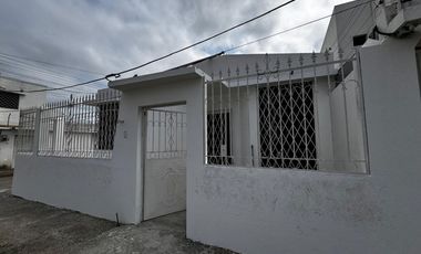 casa de venta en manta zona norte dentro urbaniza