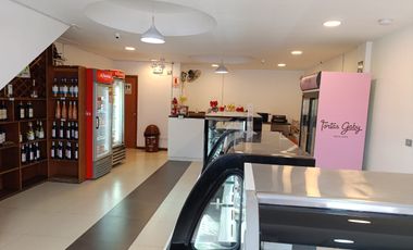 ¡LA MEJOR UBICACIÓN PARA TU NEGOCIO! 🌟 VENDO LOCAL COMERCIAL PUERTA A LA CALLE