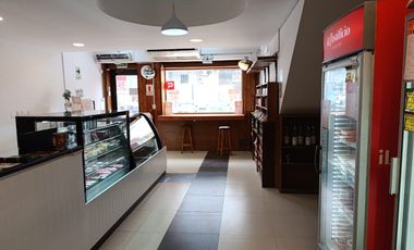 ¡LA MEJOR UBICACIÓN PARA TU NEGOCIO! 🌟 VENDO LOCAL COMERCIAL PUERTA A LA CALLE