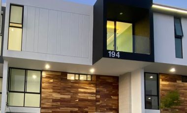 Casa en Venta a Estrenar en Valle Imperial Dentro de Coto