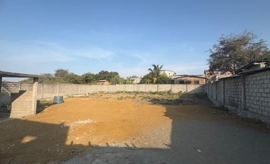 VILLAMIL PLAYAS ALQUILO TERRENO DE 900 METROS UBICADO EN EL KM. 10 DE LA VIA A DATA SECTOR LAS CRUCES
