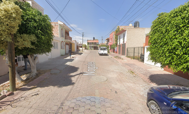 CASA EN VENTA DE REMATE BANCARIO, Nogales 20, Colinas Del Valle, 47460 Lagos De Moreno, Jal.JMJC12