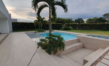 CASA CAMPESTRE EN CONDOMINIO POR PUEBLITO CAFETERO