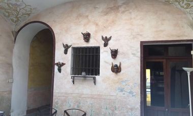 CASA EN VENTA AMUEBLADA EN CENTRO HISTÓRICO DE PUEBLA A 2 CALLES DE CATEDRAL