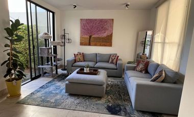 RENTO CASA EN LOMBARDIA