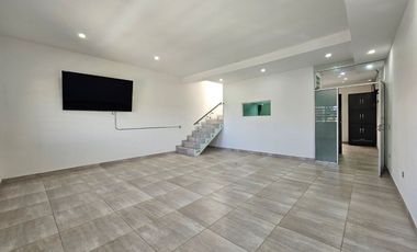 CASA EN VENTA / RENTA