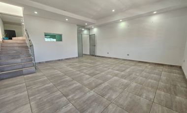 CASA EN VENTA / RENTA