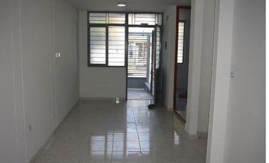 SE VENDE CASA PATIOS ONCE DE NOVIEMBRE
