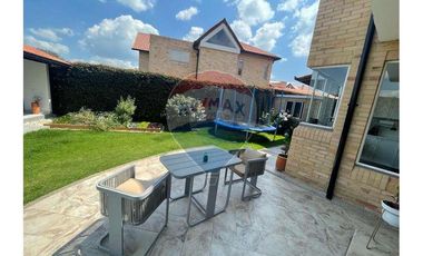 VENDO CASA CAMPESTRE EN CONJUNTO CERRADO - CAJICA