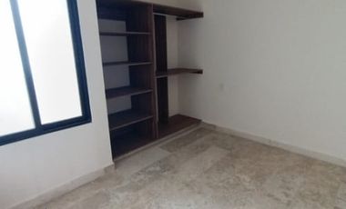 Departamento de 2 recámaras en Fracc. Costa de Oro, a una cuadra de Av. Juan Pablo ll. Alberca y palapa