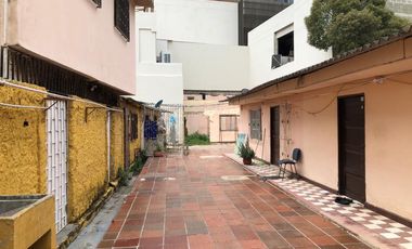 CASA EN VENTA - CENTRO