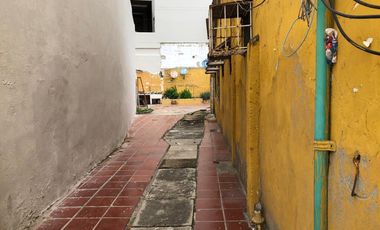 CASA EN VENTA - CENTRO