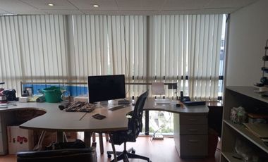Excelente Oficina ubicada en el sector financiero de Bogotá
