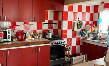Casa 3 Dormitorios 3 Baños, Estacionamiento. 180 m2 en calle Hernán Ariztia 1199 Villa El Parque en Melipilla