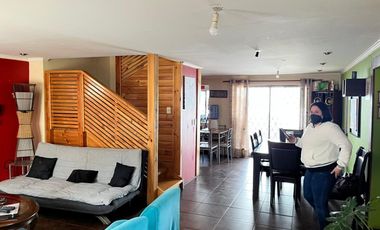 Casa 3 Dormitorios 3 Baños, Estacionamiento. 180 m2 en calle Hernán Ariztia 1199 Villa El Parque en Melipilla