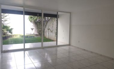 SE RENTA CASA PARA OFICINAS O CASA HABITACION  EN EJIDO GUADALUPE VICTORIA