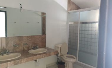 SE RENTA CASA PARA OFICINAS O CASA HABITACION  EN EJIDO GUADALUPE VICTORIA