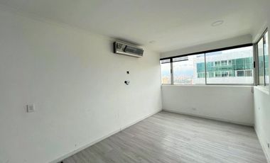 BODEGA  EN VENTA SECTOR LA CANDELARIA MEDELLIN ANTIOQUIA