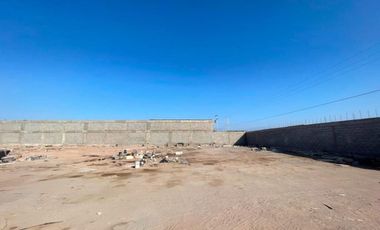 Local Industrial con Terredo de 2.500 m2 y 855m2 Construidos, en Pasaje El Caliche lotes 11 y 12 Alto Hospicio, Iquique.